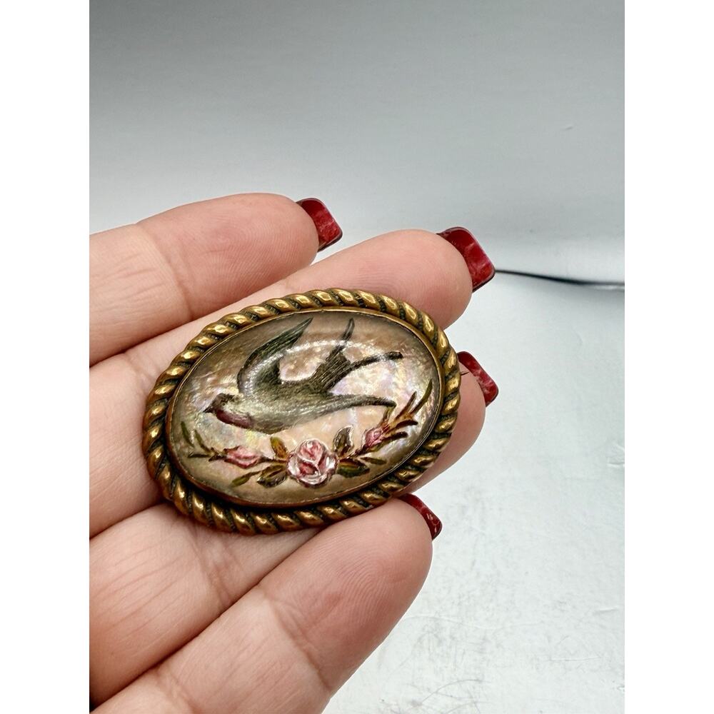 1900's Victorian Reverse Painted Swallow Bird Lapel Pin Brooch Bubble Glass Pink - Picture 2 of 11